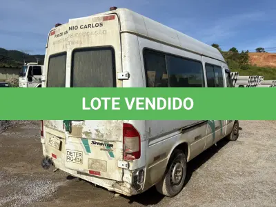 LOTE 004 - Van