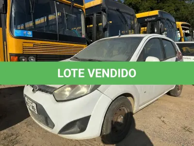 LOTE 016 - Automóvel