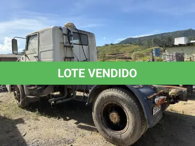 LOTE 006 - Caminhão