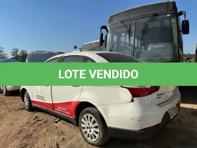 LOTE 015 - Automóvel