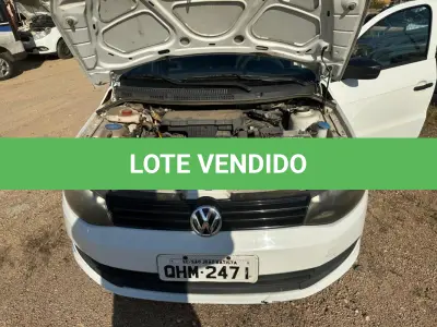 LOTE 018 - Automóvel