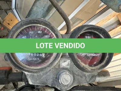 LOTE 003 - Motocicleta