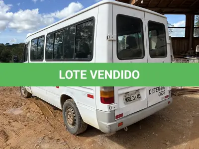 LOTE 002 - Van