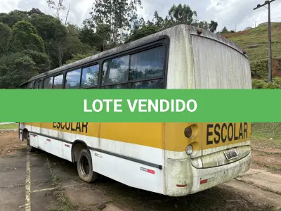LOTE 008 - Ônibus