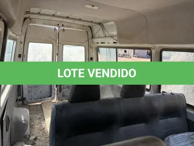 LOTE 004 - Van
