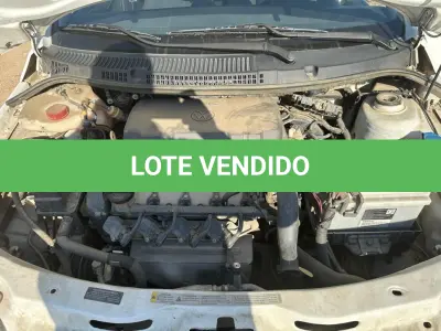 LOTE 018 - Automóvel