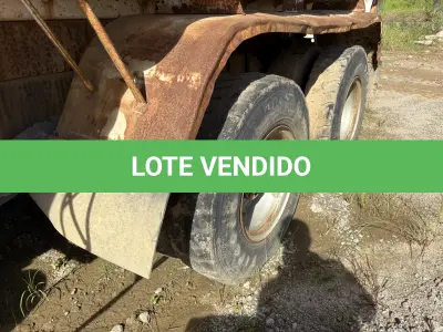 LOTE 005 - Caminhão