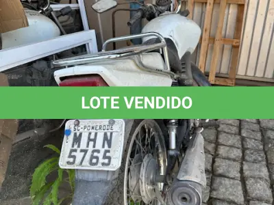 LOTE 003 - Motocicleta