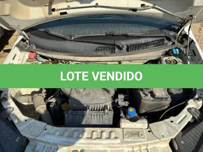 LOTE 015 - Automóvel