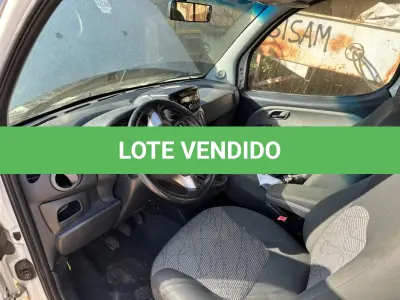 LOTE 013 - Automóvel