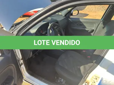 LOTE 010 - Automóvel