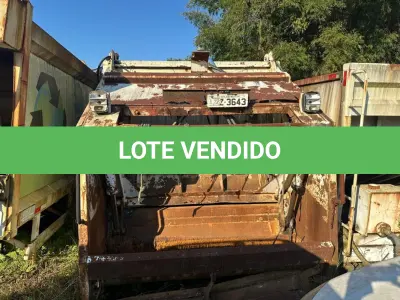 LOTE 026 - Compactador de Lixo