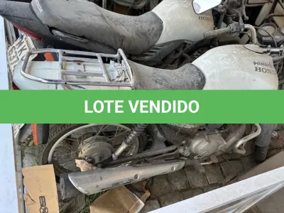 LOTE 004 - Motocicleta