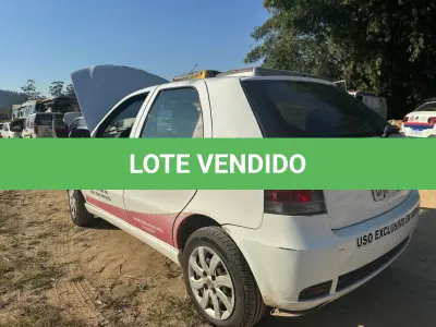 LOTE 010 - Automóvel