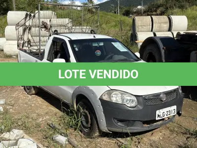 LOTE 013 - Picape