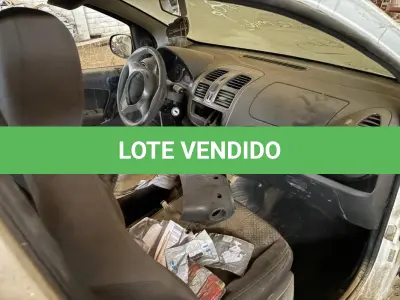 LOTE 001 - Automóvel