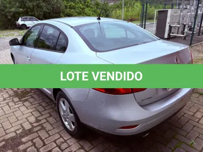 LOTE 006 - Automóvel