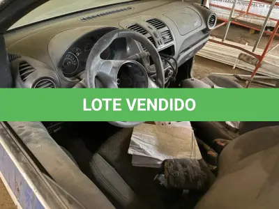 LOTE 001 - Automóvel