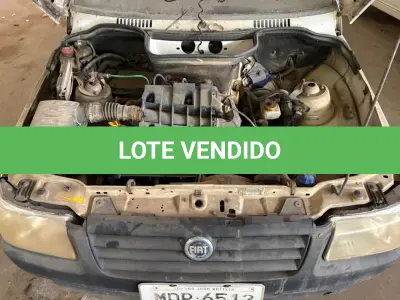 LOTE 002 - Automóvel