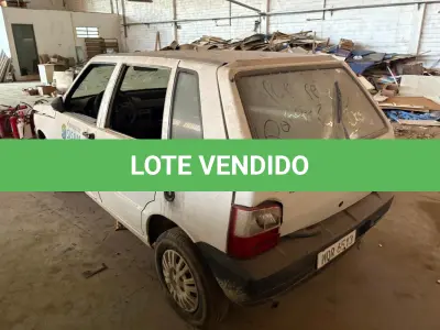 LOTE 002 - Automóvel