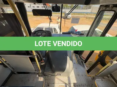 LOTE 025 - Ônibus