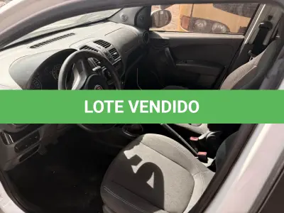 LOTE 015 - Automóvel