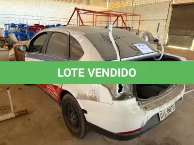 LOTE 001 - Automóvel