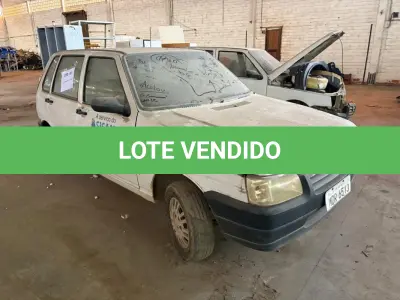 LOTE 002 - Automóvel