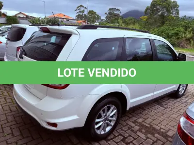 LOTE 005 - Automóvel