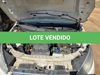 LOTE 014 - Automóvel