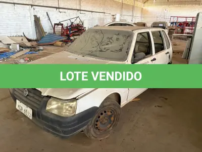 LOTE 002 - Automóvel