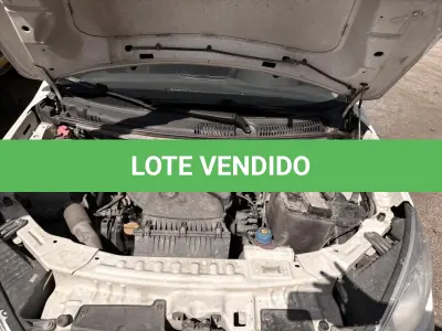 LOTE 015 - Automóvel