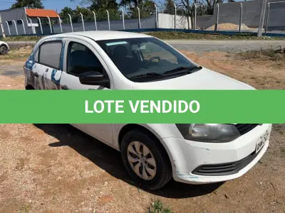 LOTE 018 - Automóvel