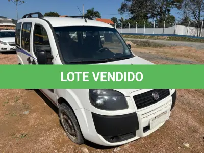 LOTE 012 - Automóveis
