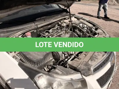 LOTE 017 - Automóvel