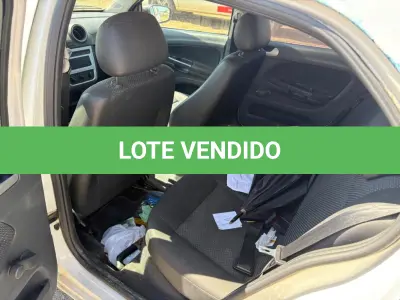 LOTE 018 - Automóvel