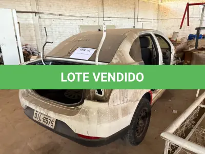 LOTE 001 - Automóvel