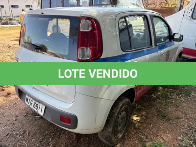 LOTE 022 - Automóvel