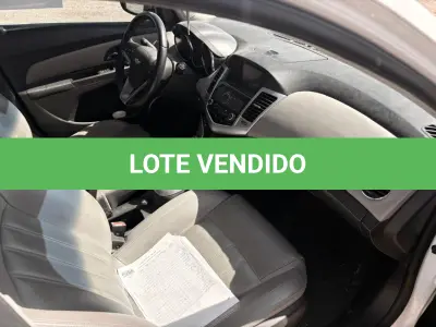 LOTE 017 - Automóvel