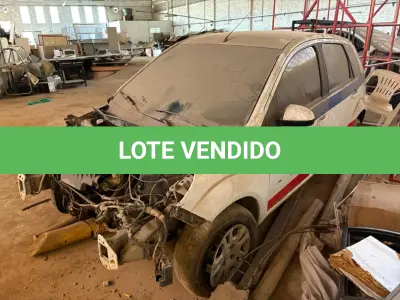 LOTE 004 - Automóvel
