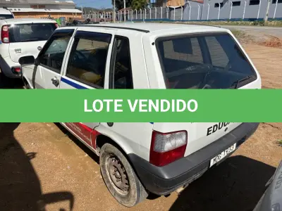 LOTE 021 - Automóvel