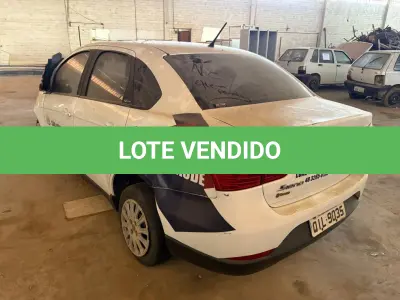 LOTE 005 - Automóvel