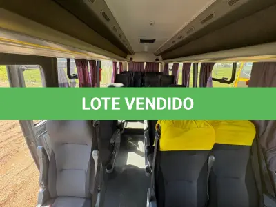 LOTE 008 - Microônibus