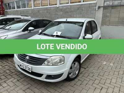 LOTE 008 - Automóvel