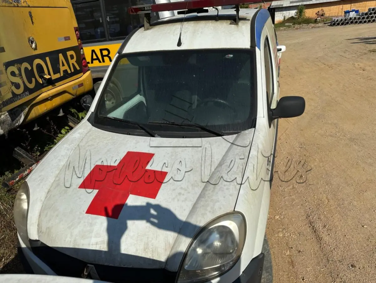 LOTE 006 - Automóvel