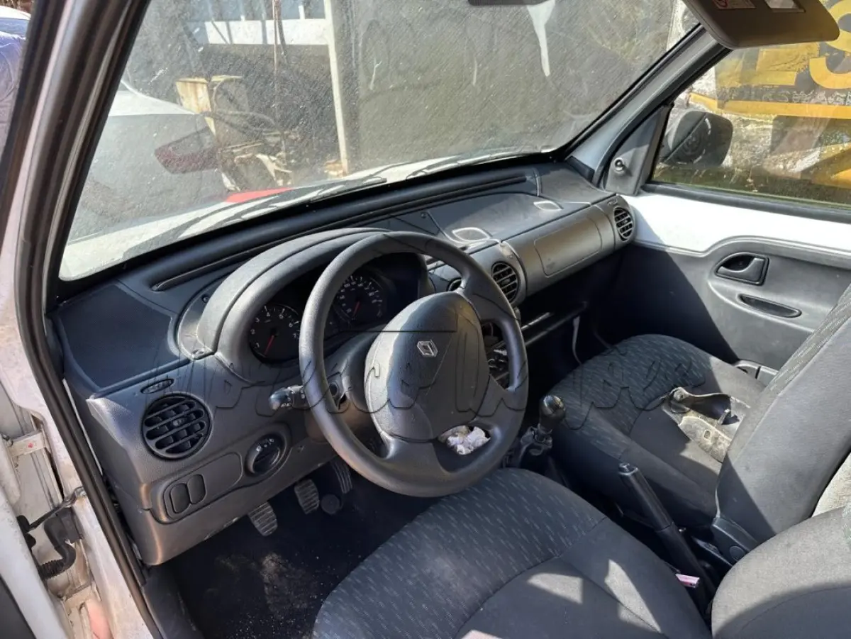 LOTE 006 - Automóvel