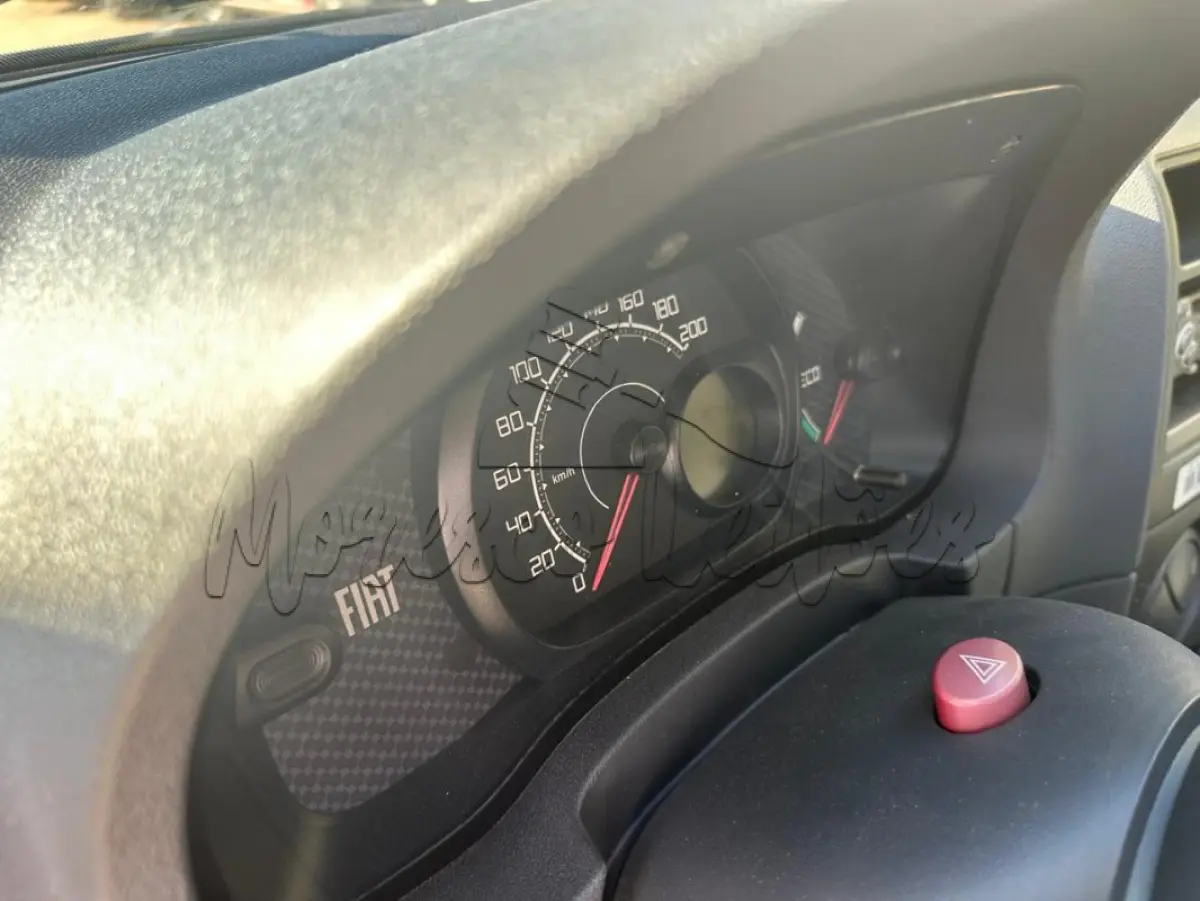 LOTE 010 - Automóvel