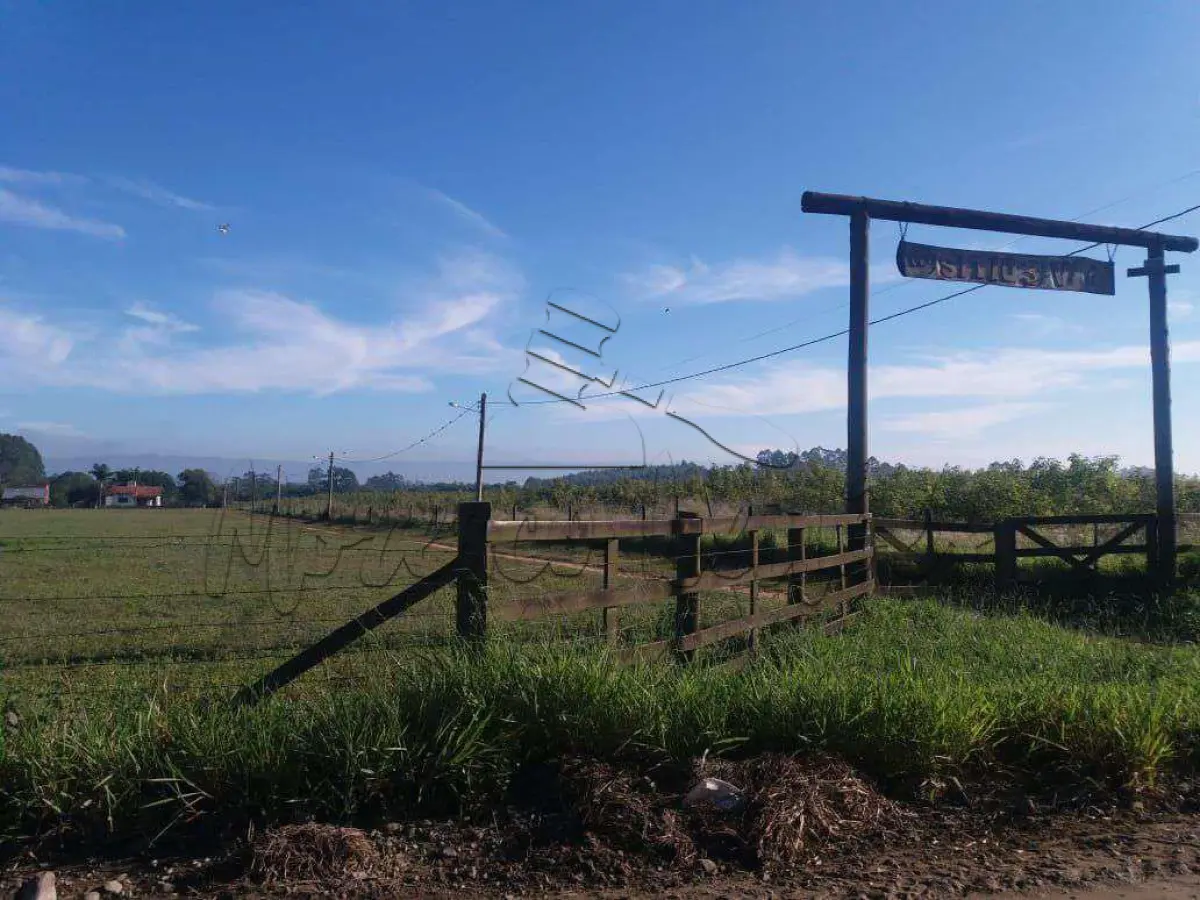 LOTE 001 - Terreno e  residencia na cidade de Ararangua