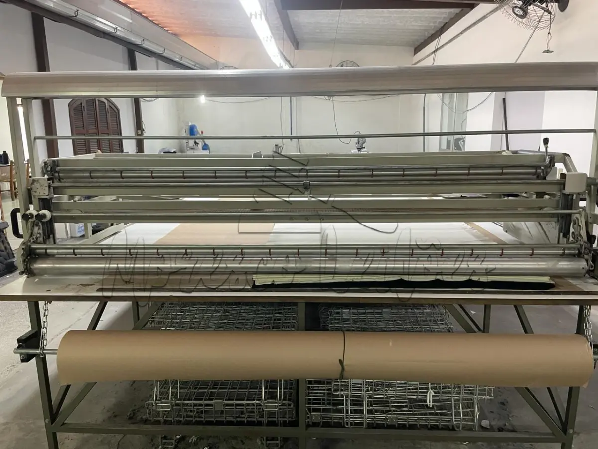 LOTE 001 - Um Plotter Lectra Alys-30L