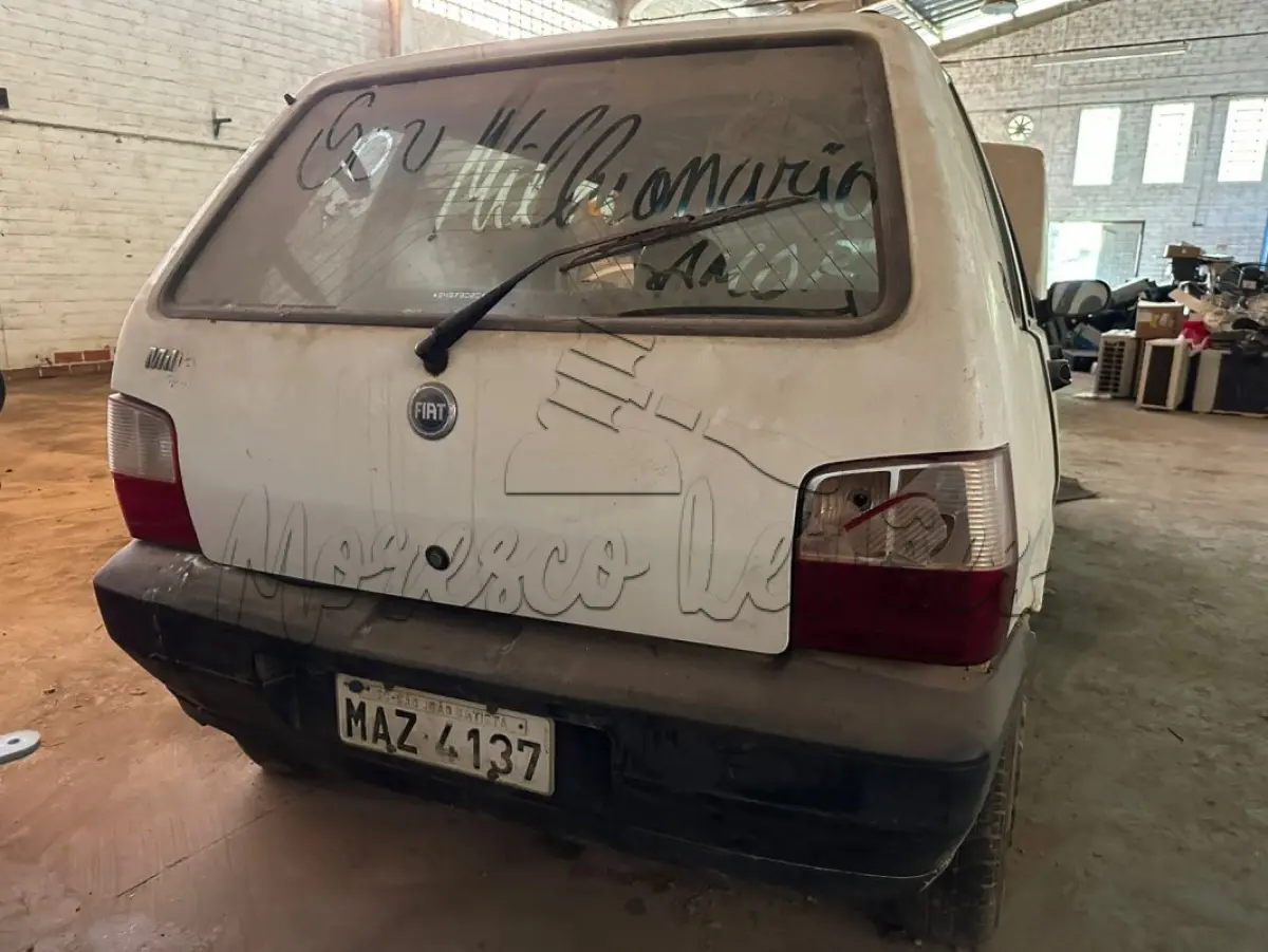 LOTE 003 - Automóvel